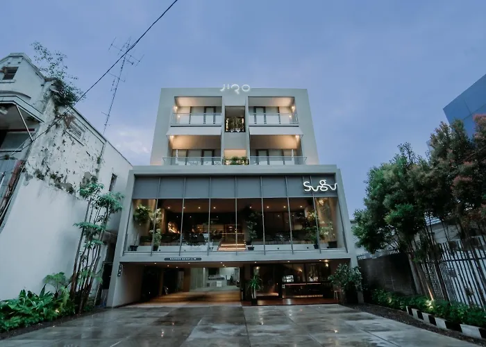 Jiro Hotel