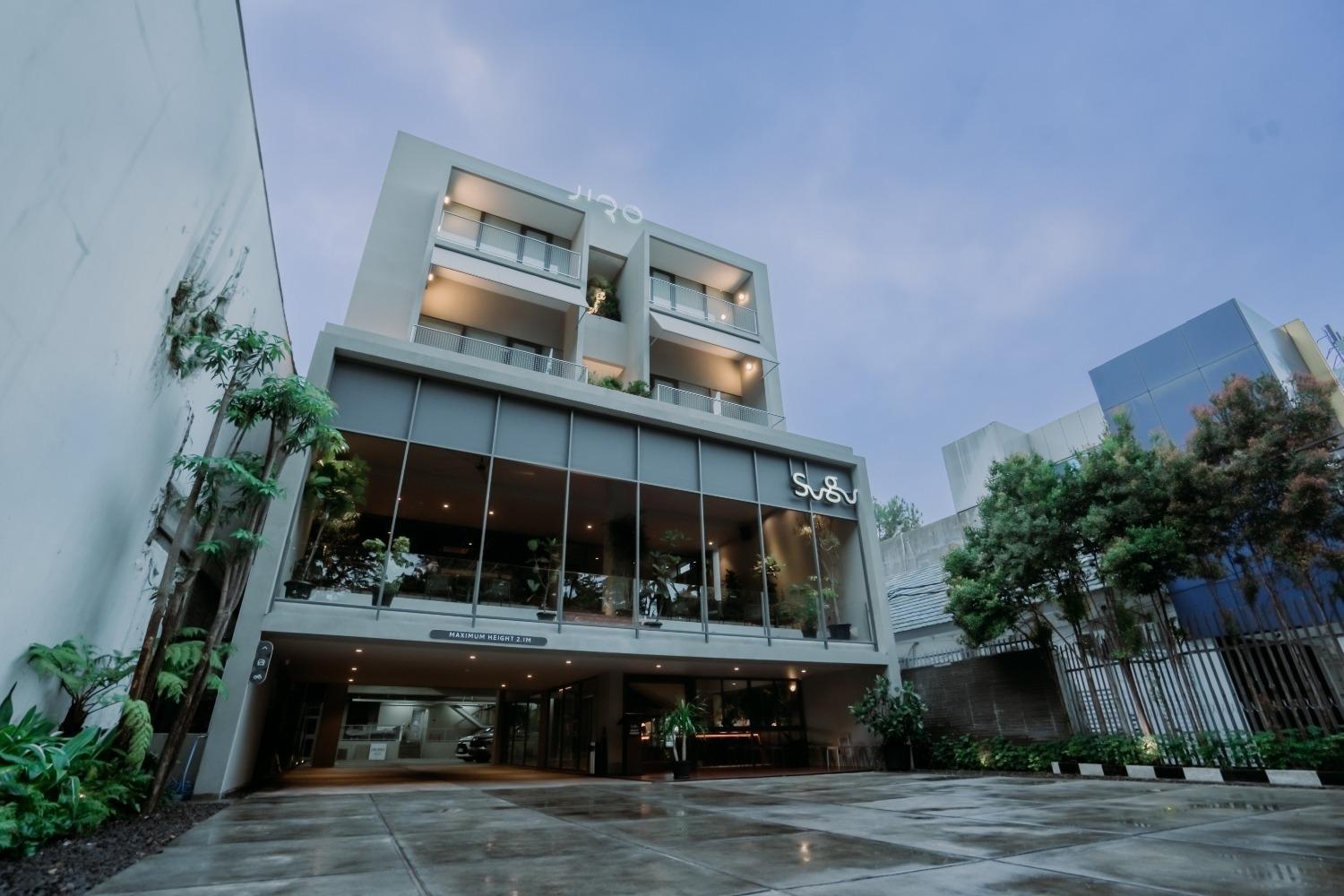 Jiro Hotel