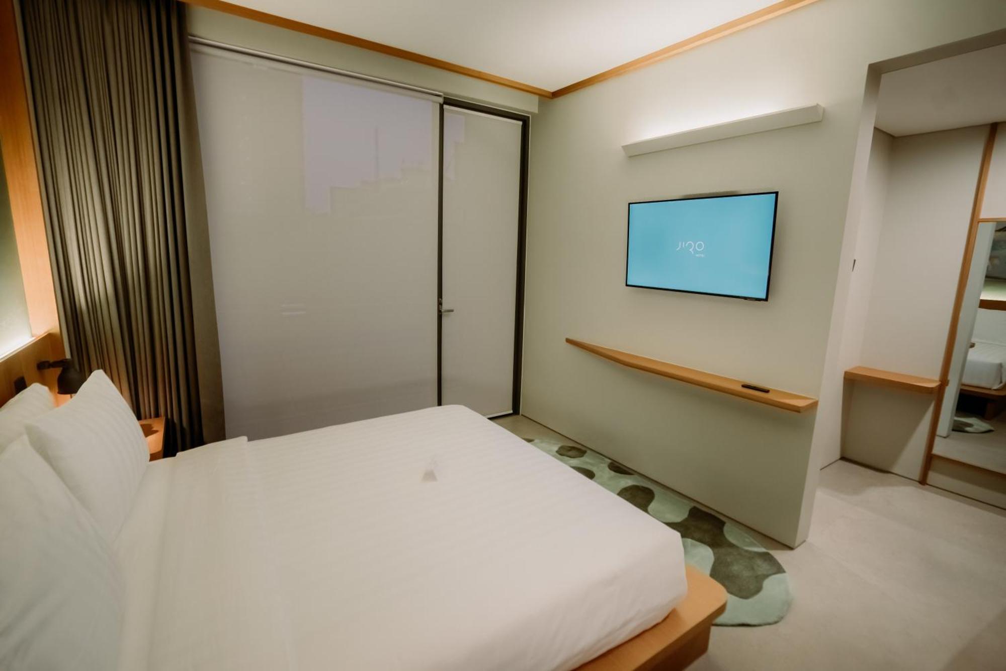 Jiro Hotel